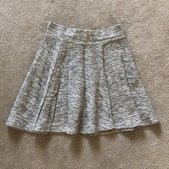H&M Grey Tweed Look Skirt - Picture 1 of 6